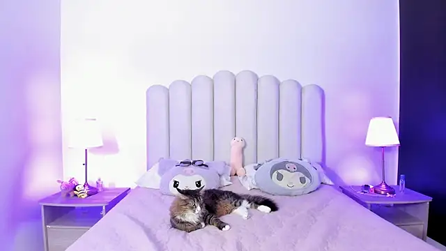 SofieBunnie online show from October 17, 10:11 pm