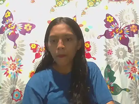 Snapshot of preggymom19 chatting on October 19, 2:58 am preggymom19 online show from October 19, 2:58 am