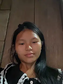 milo bae online show from April 11, 10:35 pm