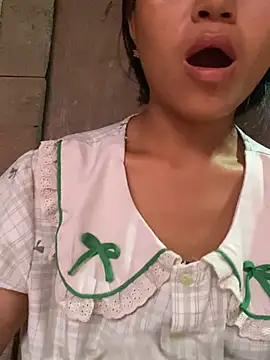 Snapshot of milo_bae chatting on July 13, 10:20 pm milo bae online show from July 13, 10:20 pm