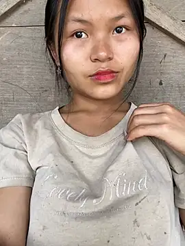 milo bae online show from March 27, 7:06 am