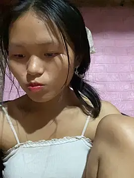 milo bae online show from November 17, 2:15 am