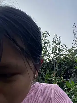 milo bae online show from January 12, 9:05 am