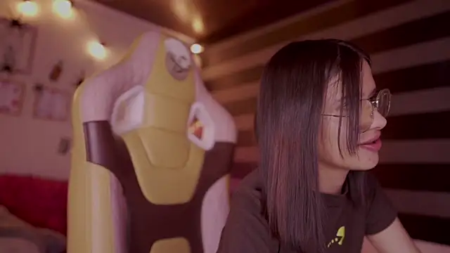 Snapshot of Lana_Dreams_ chatting on October 22, 11:36 pm Lana Dreams online show from October 22, 11:36 pm