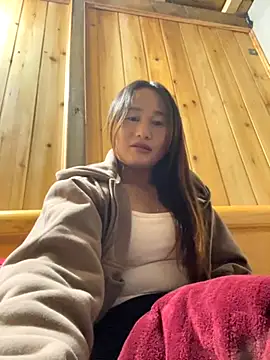 phungtiti online show from November 29, 2:39 pm