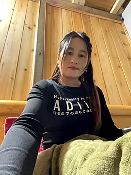 phungtiti online show from November 18, 4:27 am