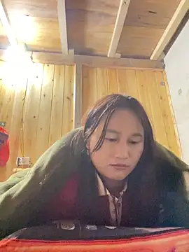 phungtiti online show from March 14, 4:02 pm