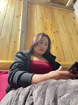 phungtiti online show from February 25, 1:17 am