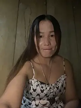 phungtiti online show from October 15, 1:52 pm