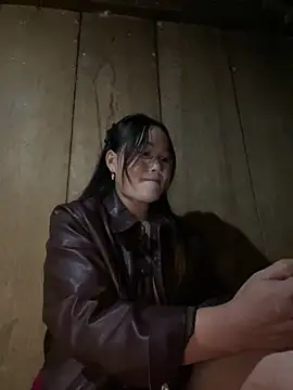 phungtiti online show from December 21, 1:02 pm