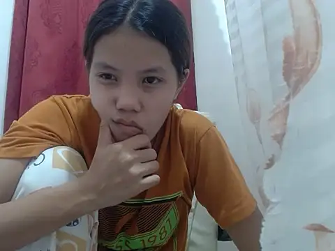 Snapshot of Joys_Wet_Pussy chatting on November 19, 10:04 am Joys Wet Pussy online show from November 19, 10:04 am