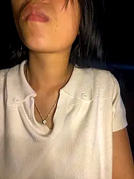 EmLy02 online show from November 9, 11:58 am