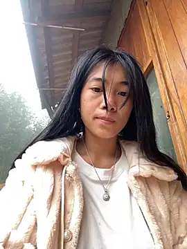 EmLy02 online show from November 1, 12:17 am