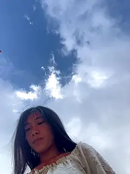 EmLy02 online show from December 22, 1:28 am