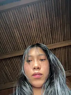 EmLy02 online show from April 2, 2:52 am