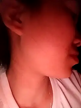 fanchunn online show from December 5, 12:59 pm