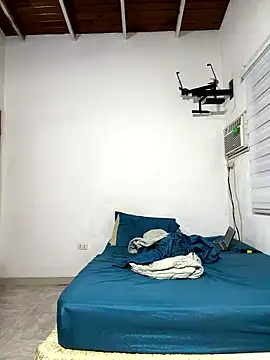 Snapshot of Diabloproducciones chatting on January 6, 12:14 am Diabloproducciones online show from January 6, 12:14 am