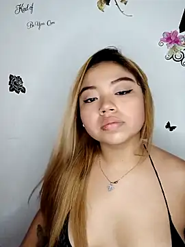 Emily  Hott online show from March 7, 1:12 am