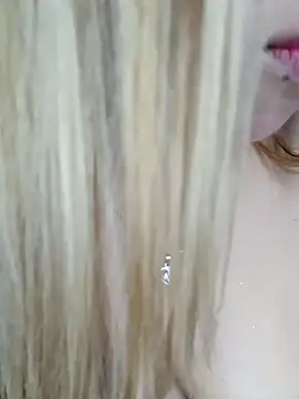 Emily  Hott online show from April 5, 1:12 am