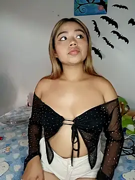 Emily  Hott online show from October 26, 10:10 pm