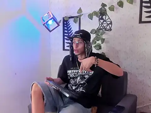 nicolai drake online show from October 10, 3:29 am