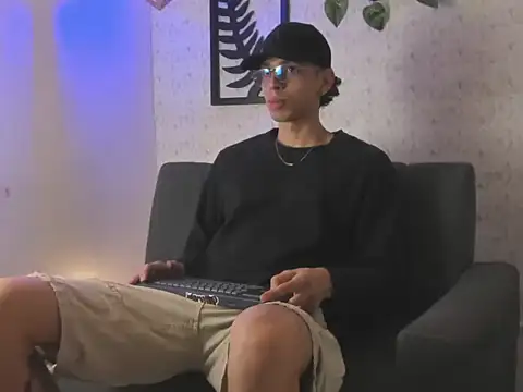 nicolai drake online show from October 23, 4:11 am