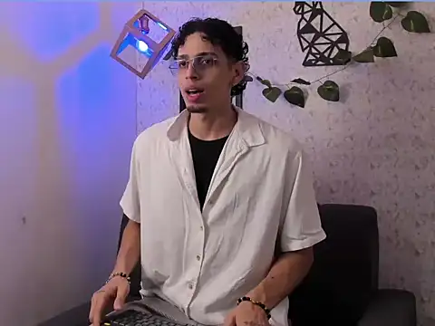 nicolai drake online show from October 15, 12:53 am