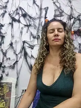 Nina vallon online show from October 19, 7:49 pm