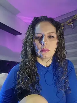 Snapshot of Nina_vallon chatting on June 18, 10:42 am Nina vallon online show from June 18, 10:42 am