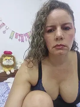 Nina vallon online show from February 25, 10:59 am