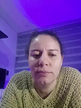 Snapshot of Nina_vallon chatting on July 15, 10:11 am Nina vallon online show from July 15, 10:11 am