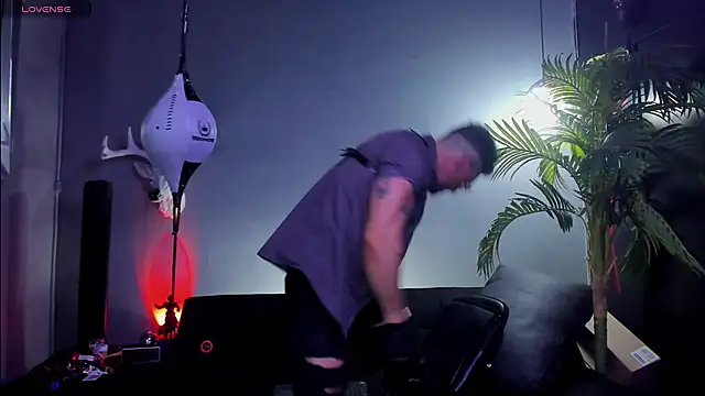 dennis cox1 online show from January 18, 6:06 am