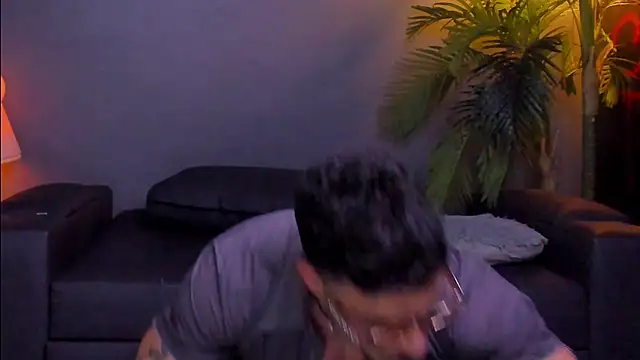 dennis cox1 online show from November 9, 6:06 am