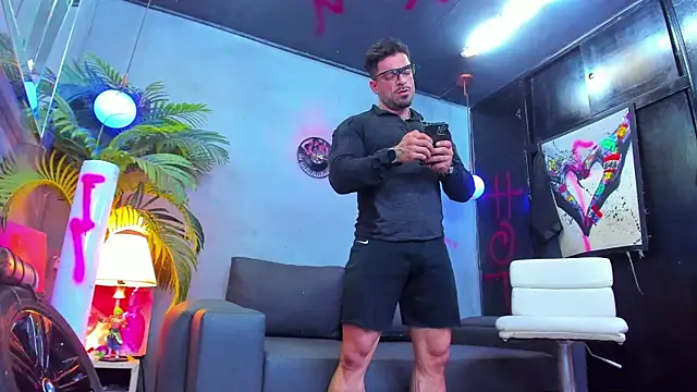 Snapshot of dennis_cox1 chatting on September 9, 9:08 am dennis cox1 online show from September 9, 9:08 am