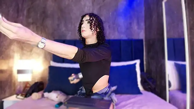 Ballesteros  online show from November 29, 3:50 am