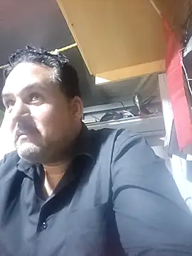 mM0140 online show from May 11, 9:23 pm