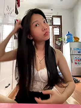 Snapshot of Miumieu chatting on September 14, 2:34 am Miumieu online show from September 14, 2:34 am