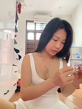 Miumieu online show from October 28, 2:56 am