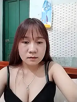 qinejr37 online show from September 9, 11:19 am
