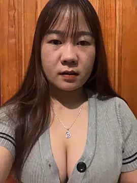 Snapshot of qinejr37 chatting on October 23, 11:14 pm qinejr37 online show from October 23, 11:14 pm