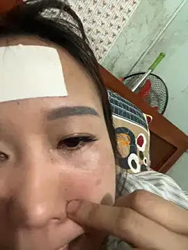 Snapshot of qinejr37 chatting on November 12, 9:46 am qinejr37 online show from November 12, 9:46 am