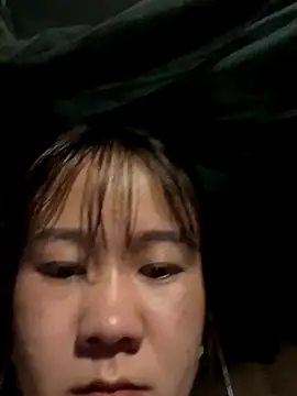 Snapshot of qinejr37 chatting on October 26, 9:53 am qinejr37 online show from October 26, 9:53 am