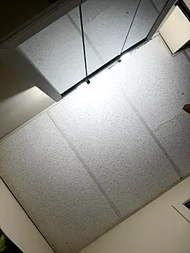 Kingstrokezxx online show from December 2, 12:33 am