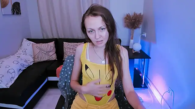 Snapshot of Mia_meowXkiss chatting on October 14, 3:56 pm Mia meowXkiss online show from October 14, 3:56 pm