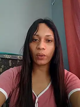 Snapshot of missruffa chatting on May 9, 12:58 am missruffa online show from May 9, 12:58 am