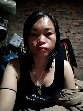   Ngoc20   online show from December 16, 5:28 pm