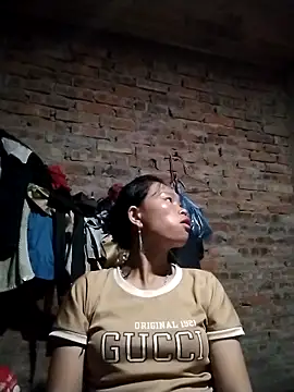 Snapshot of __Ngoc20__ chatting on October 2, 5:11 am Ngoc20 online show from October 2, 5:11 am