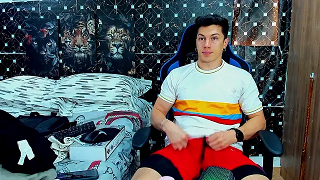 javiersexymann online show from March 2, 7:54 pm