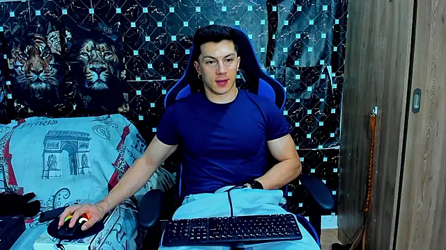 javiersexymann online show from February 11, 3:17 am