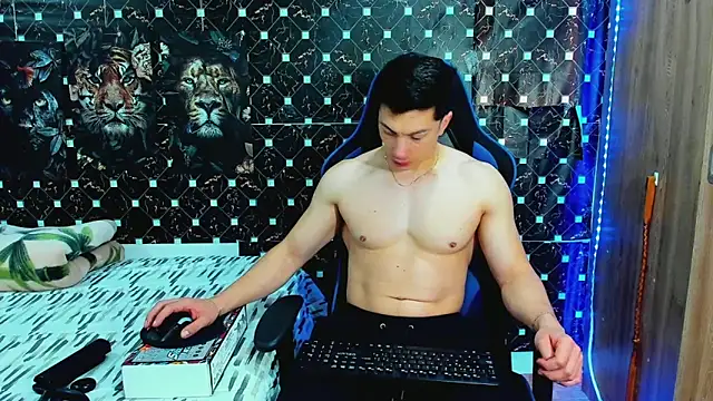 Snapshot of javiersexymann chatting on June 9, 7:04 pm javiersexymann online show from June 9, 7:04 pm